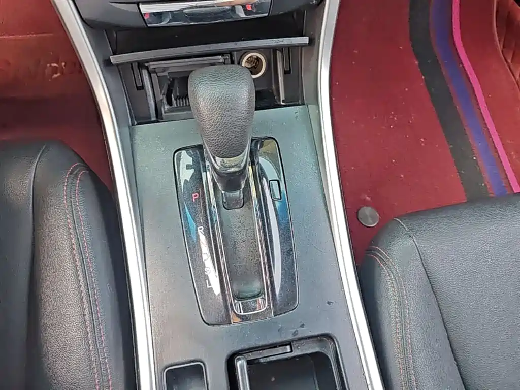 Honda Accord 2015 — фото 14