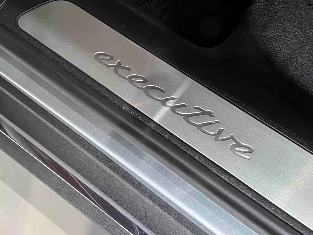 Porsche Panamera 2021 — фото 25