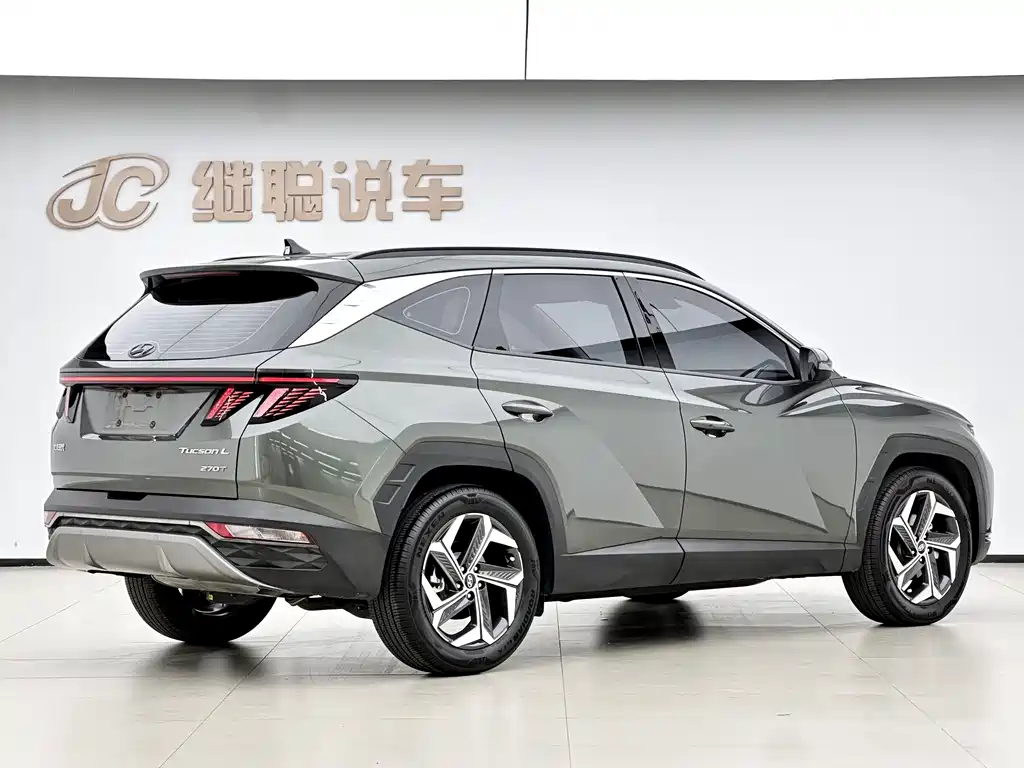 Hyundai Tucson 2023 — фото 7