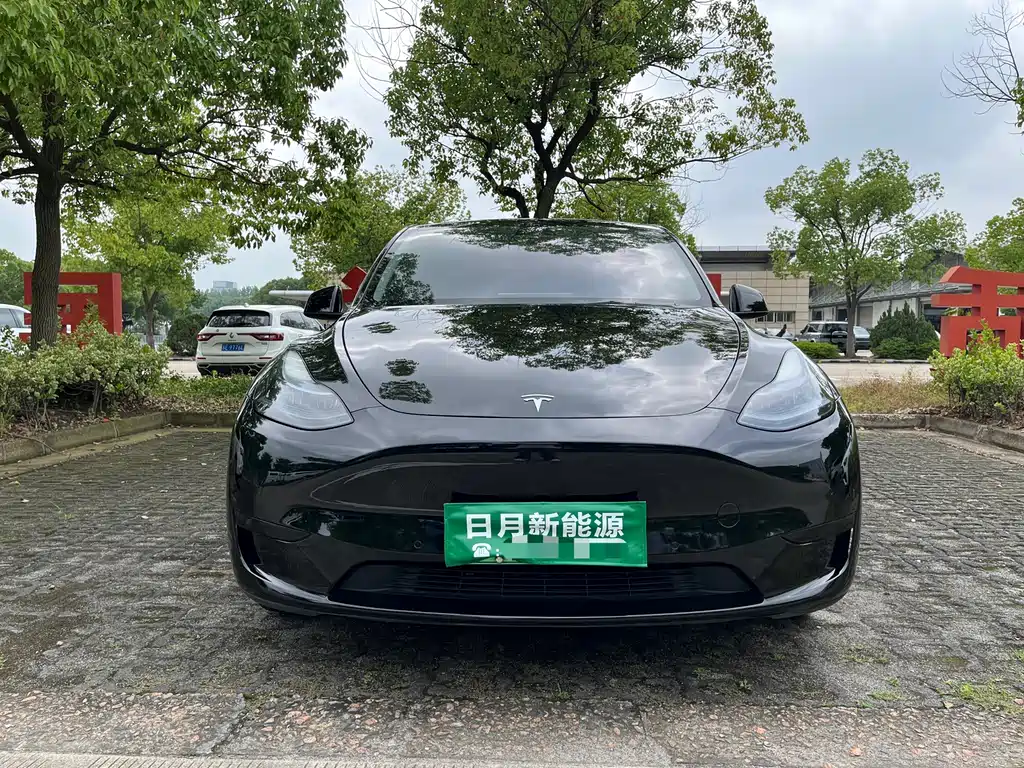 Tesla Model Y 2023 — фото 2