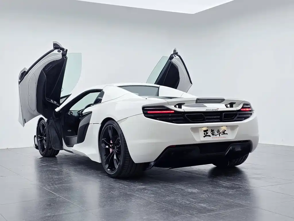 McLaren 12C 2015 — фото 13