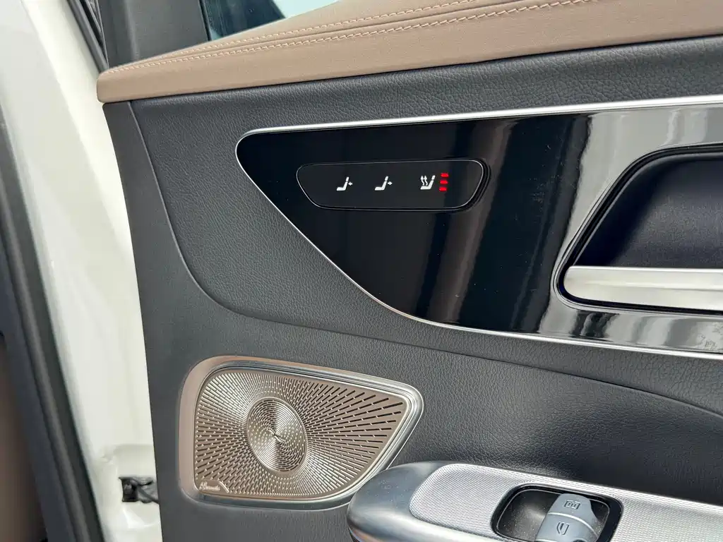 Mercedes-Benz EQE SUV 2025 — фото 25