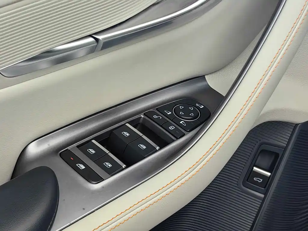 BYD PLUS New Energy 2024 — фото 13