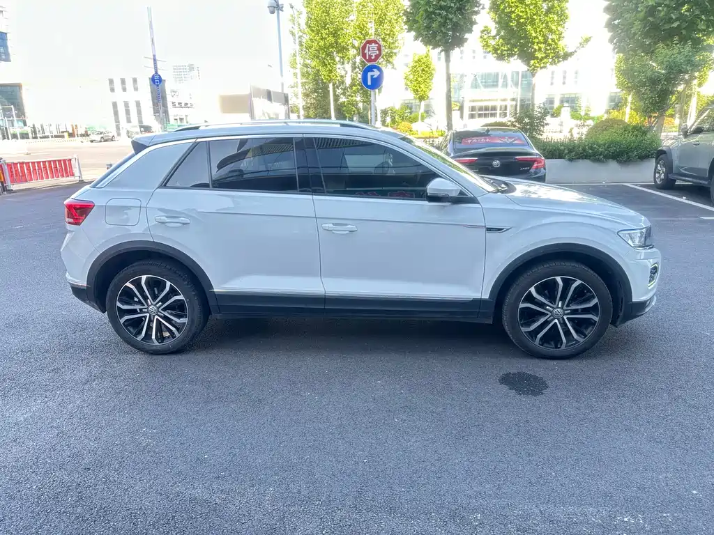 Volkswagen T-Roc 2020 — фото 4