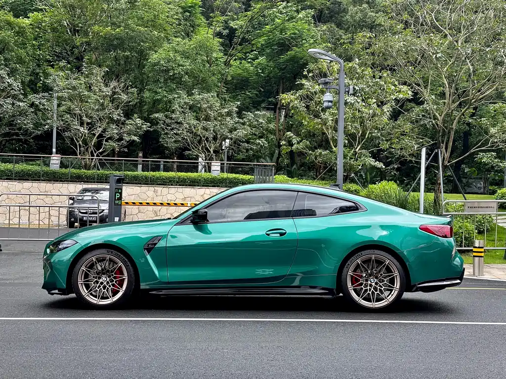 BMW M4 2026 — фото 14