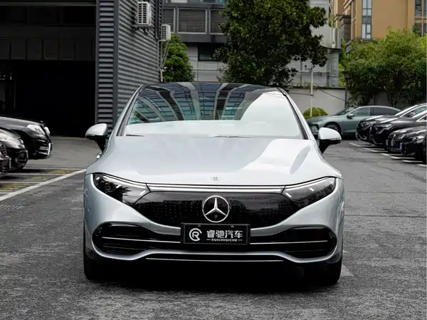 Mercedes-Benz EQS 2024