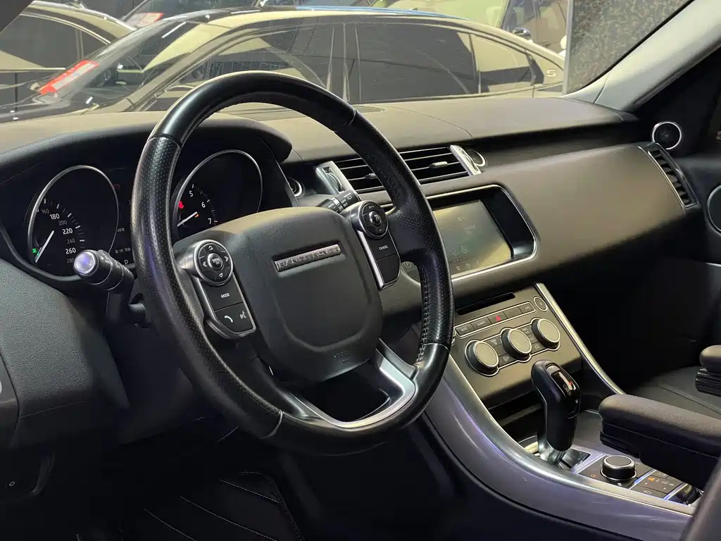 Land Rover Sport 2017 — фото 10