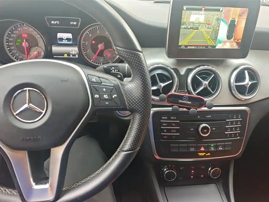 Mercedes-Benz GLA 2016 — фото 12