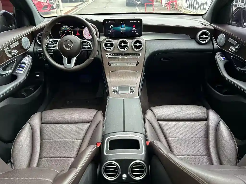 Mercedes-Benz GLC 2021 — фото 4