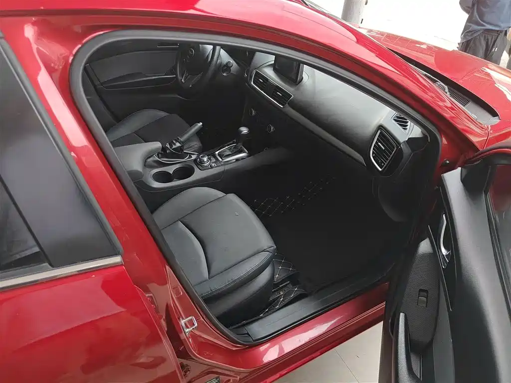 Mazda 3 Axela 2016 — фото 20