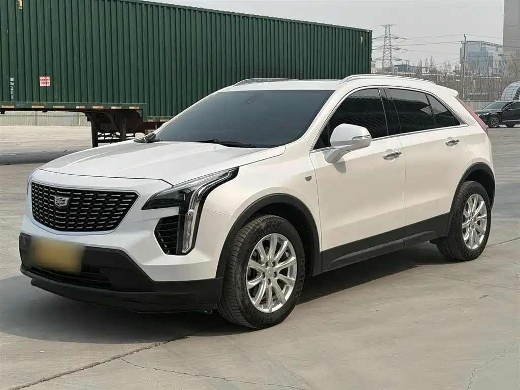 Cadillac XT4 2019 — фото 1
