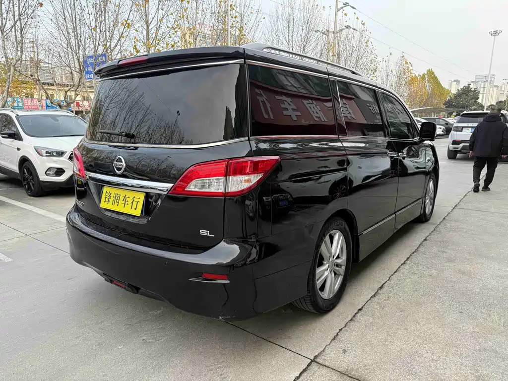 Nissan Quest 2015 — фото 4