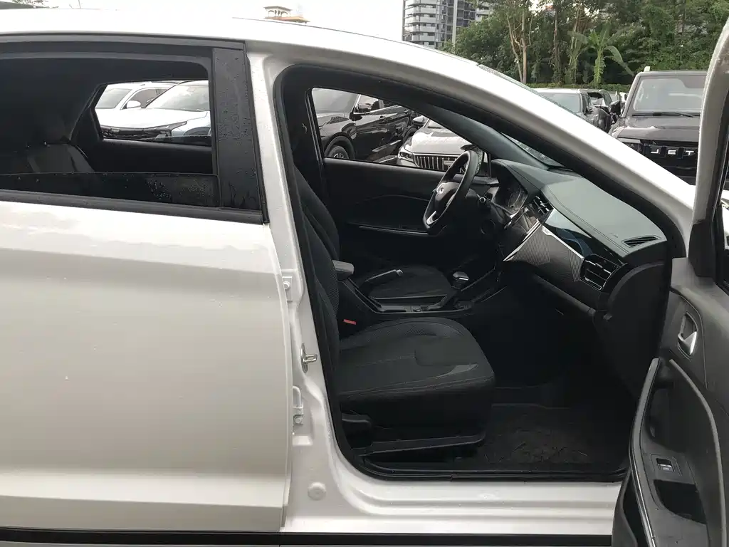 Chery Tiggo 3x 2025 — фото 7