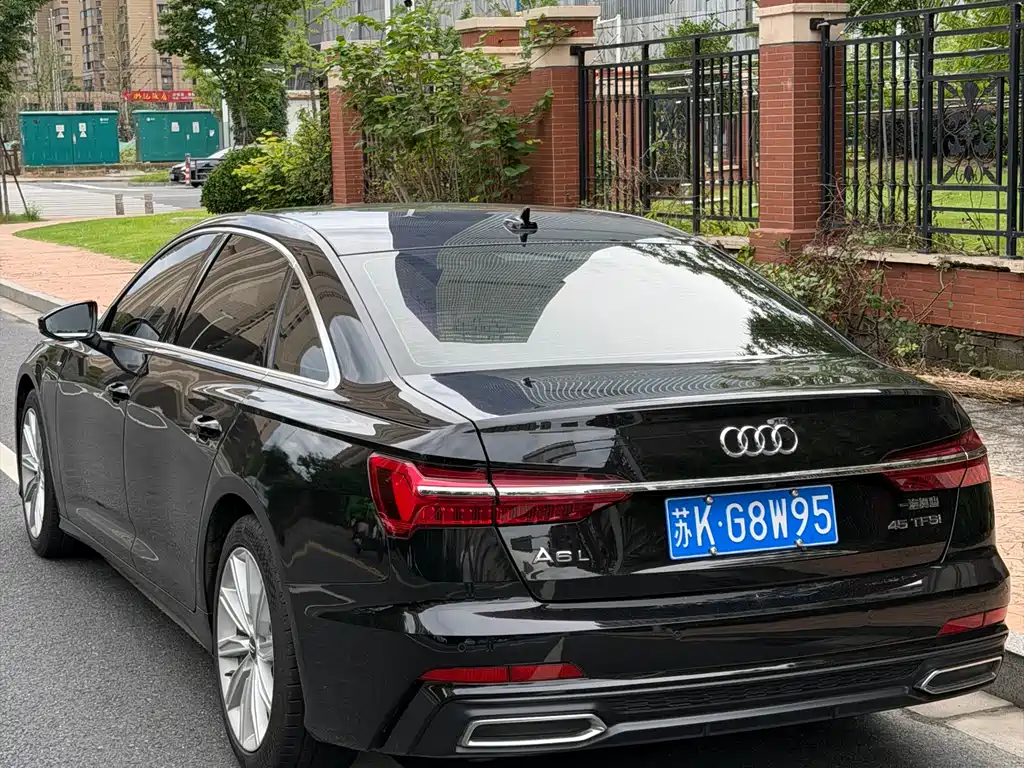 Audi A6L 2020