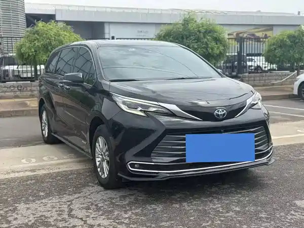 Toyota Sienna 2022