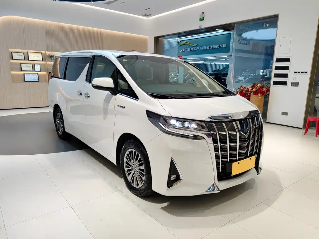 Toyota Alphard 2021 — фото 2