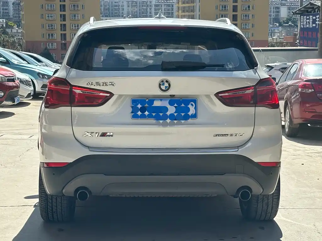BMW X1 2019 — фото 8