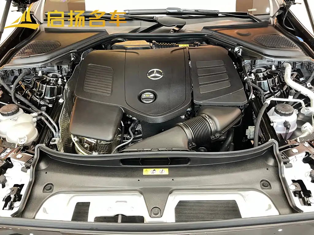 Mercedes-Benz E-Class 2025 — фото 25