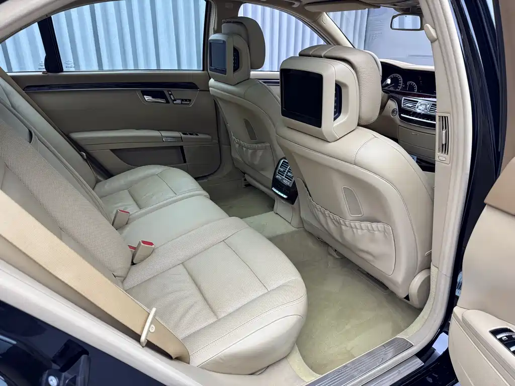 Mercedes-Benz S-Class 2010 — фото 18