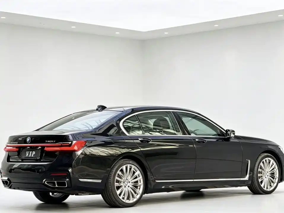 BMW 7 Series 2016 — фото 7