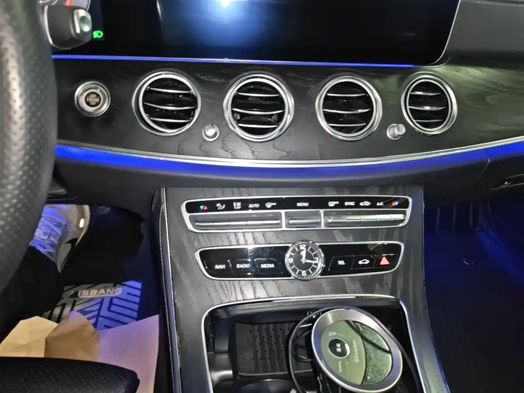 Mercedes-Benz E-Class 2018 — фото 13