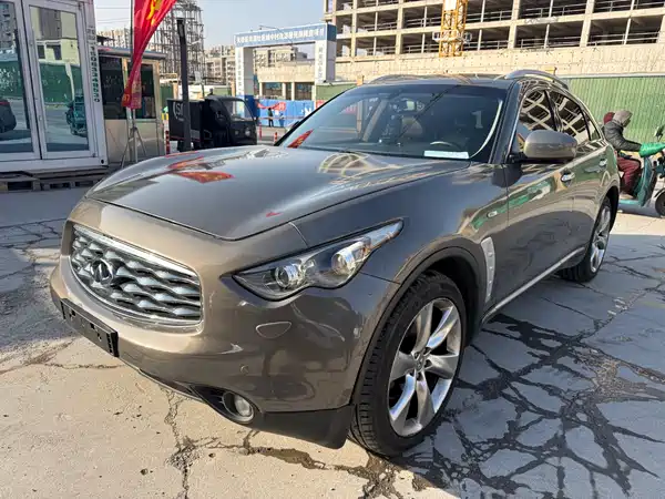 Infiniti FX 2010