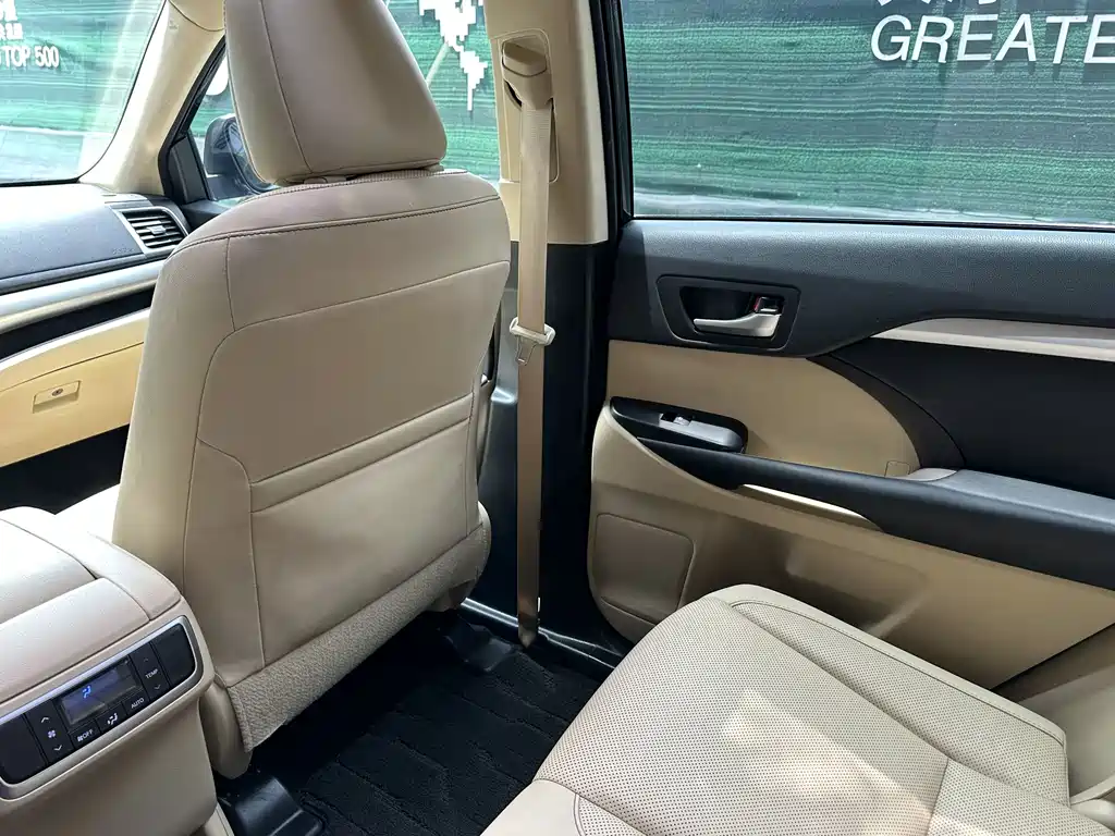 Toyota Highlander 2019 — фото 13