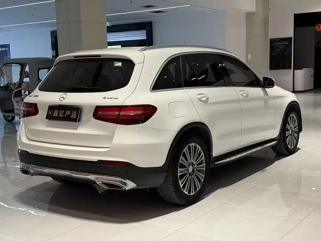 Mercedes-Benz GLC 2016 — фото 9