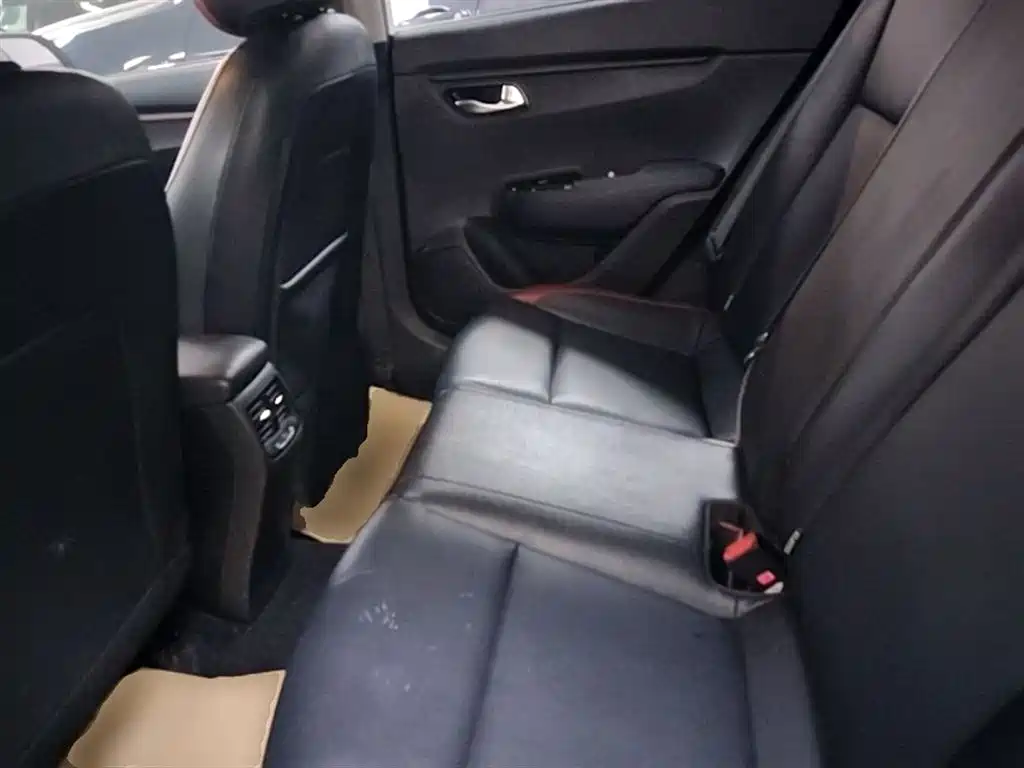 Kia KX Cross 2018 — фото 17