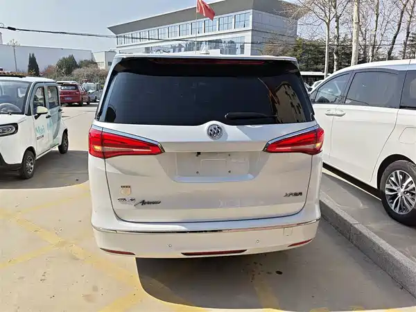 Buick GL8 2018