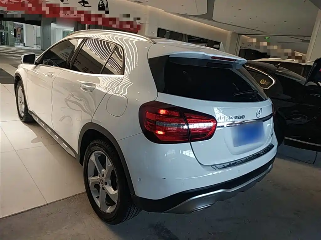 Mercedes-Benz GLA 2018 — фото 5