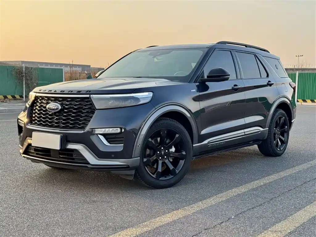 Ford Explorer 2022 — фото 2