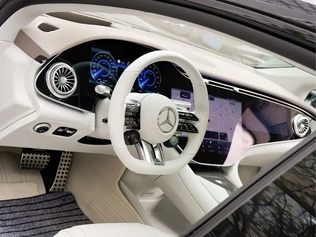 Mercedes-Benz EQS AMG 2025 — фото 10