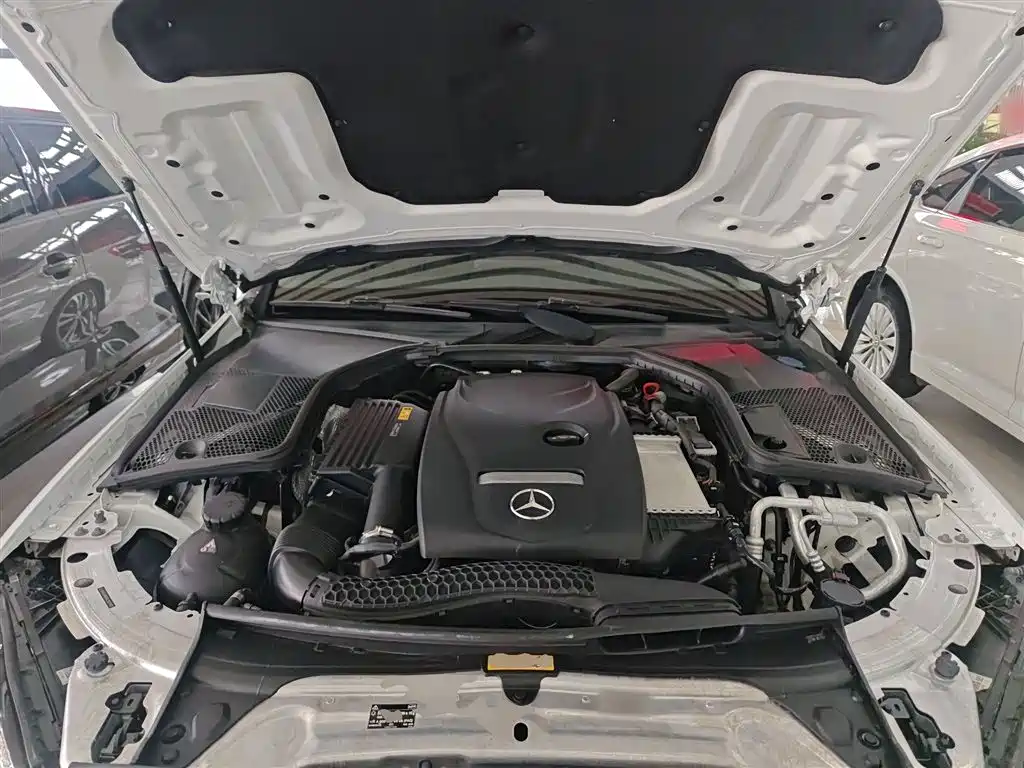 Mercedes-Benz C-Class 2019 — фото 20