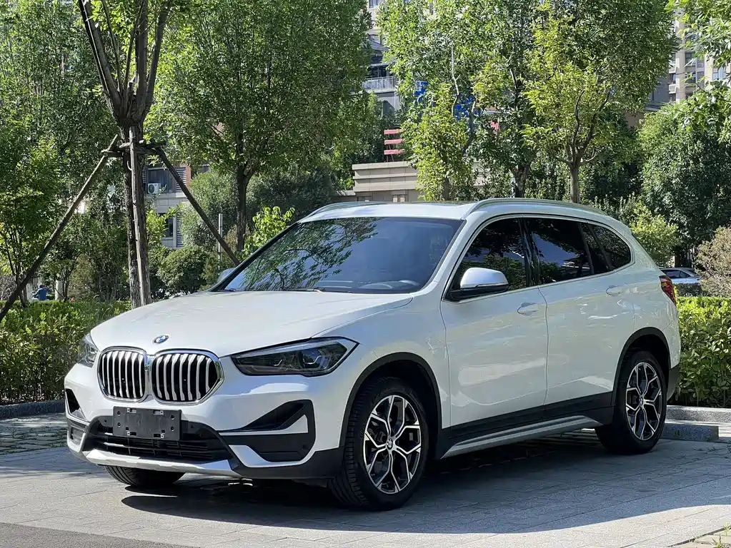 BMW X1 2023 — фото 1