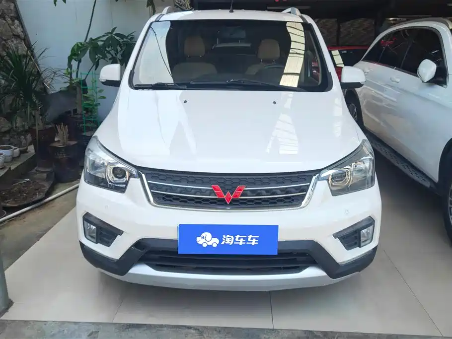 Wuling Hongguang 2016 — фото 2