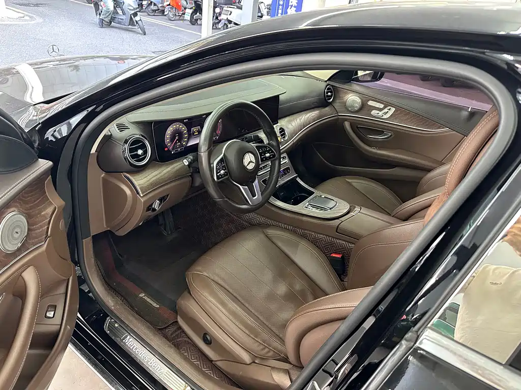 Mercedes-Benz E-Class 2020 — фото 3