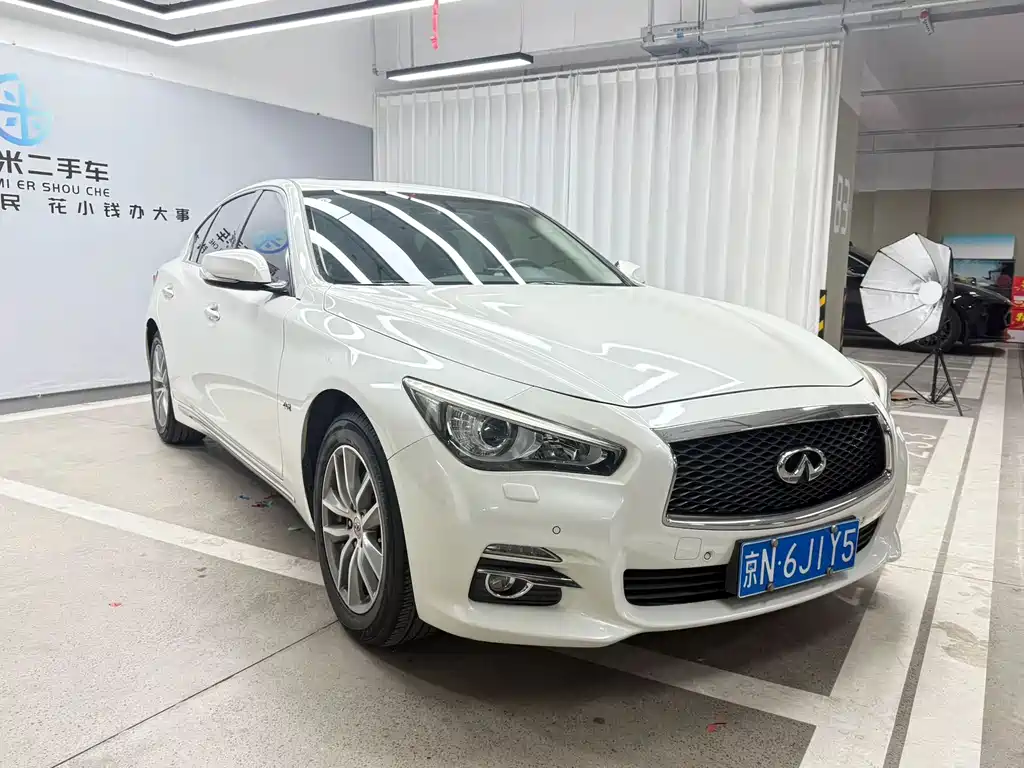 Infiniti Q50L 2017 — фото 3