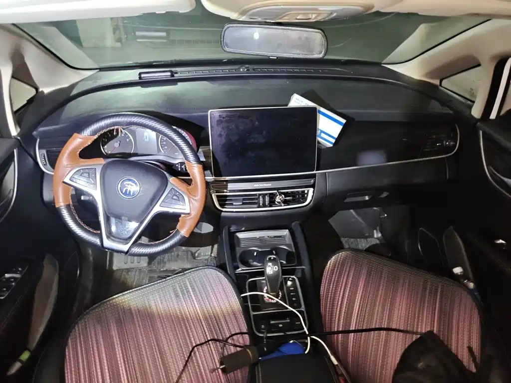 BYD MAX 2020 — фото 13