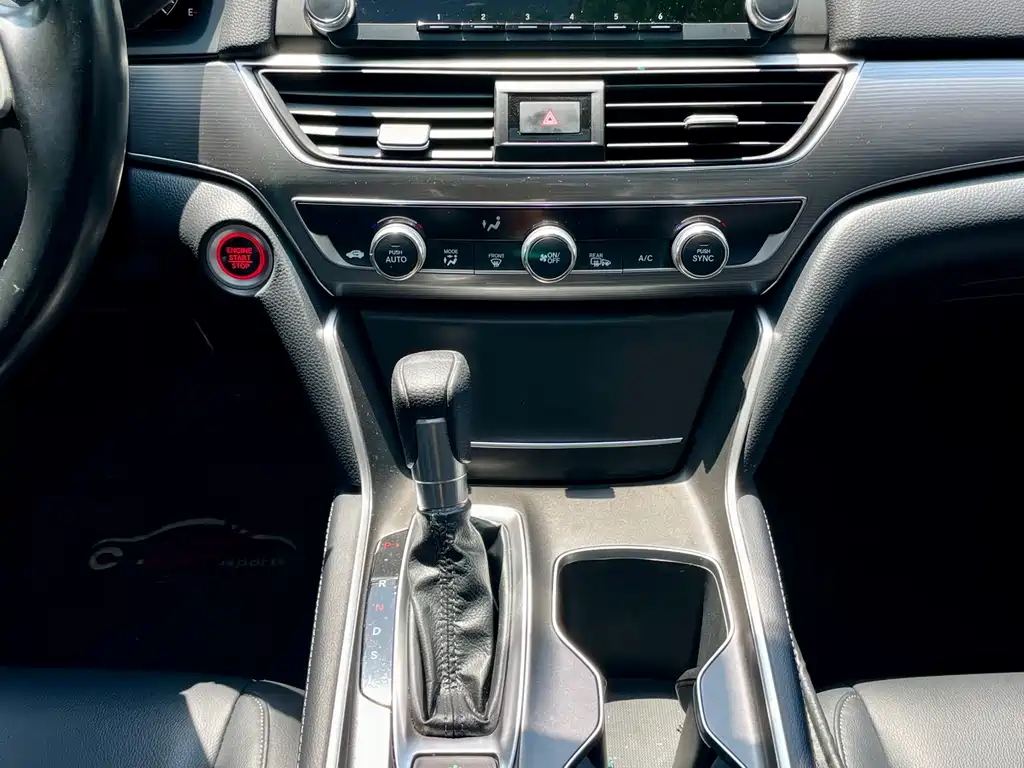 Honda Accord 2020 — фото 10