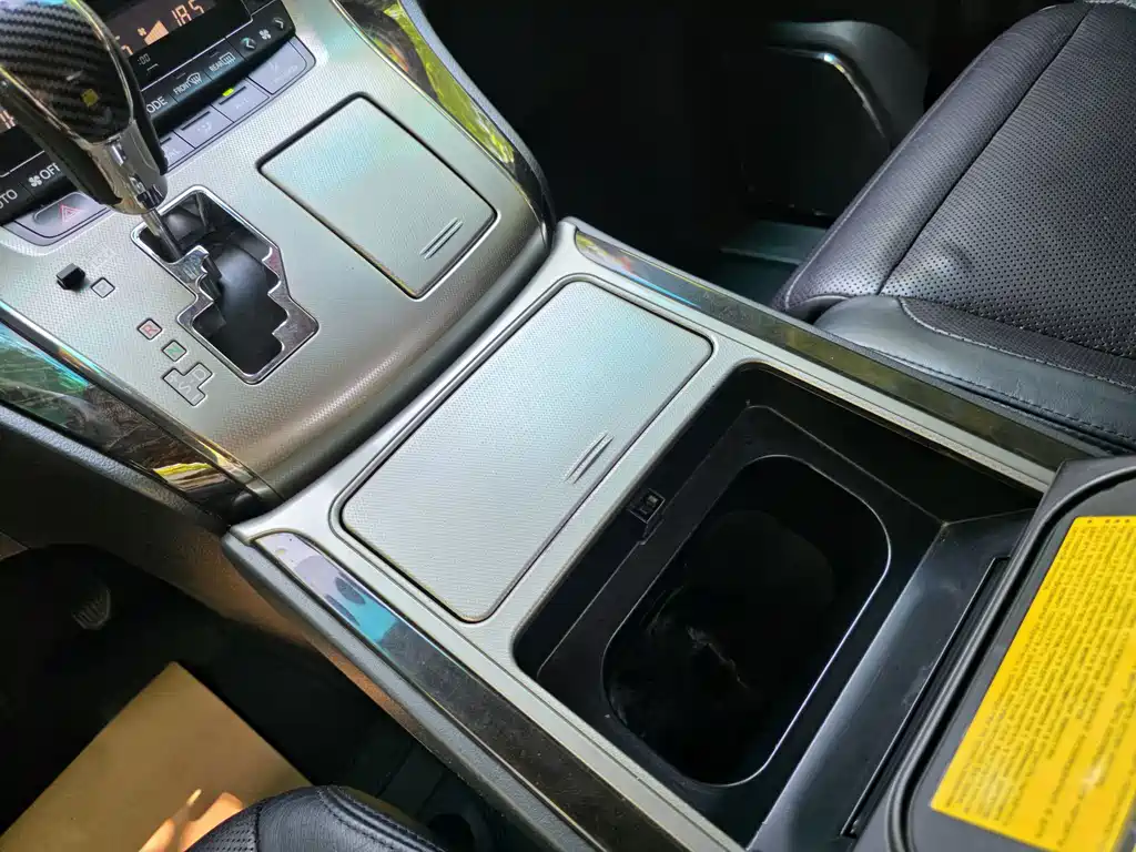 Toyota Alphard 2014 — фото 27