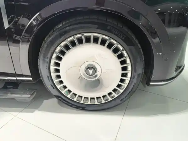 Voyah Taishan 2025