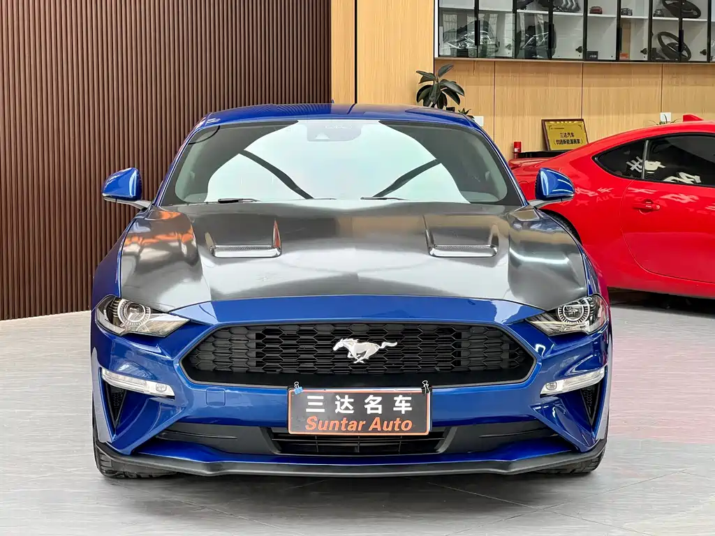 Ford Mustang 2022 — фото 2