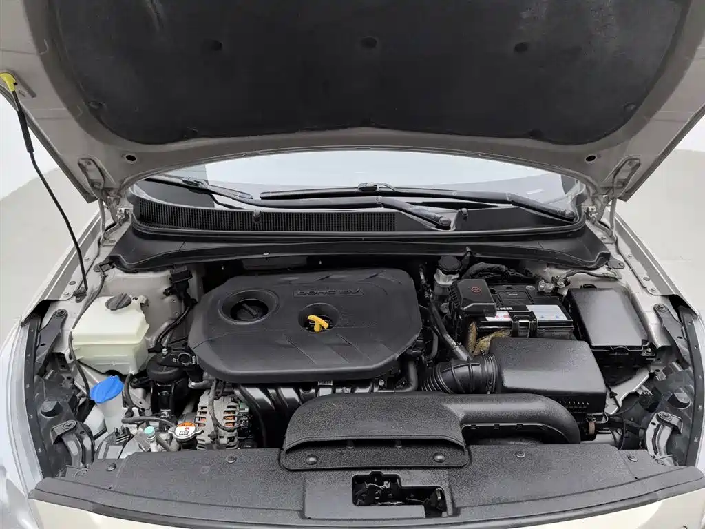 Hyundai Mistra 2014 — фото 6