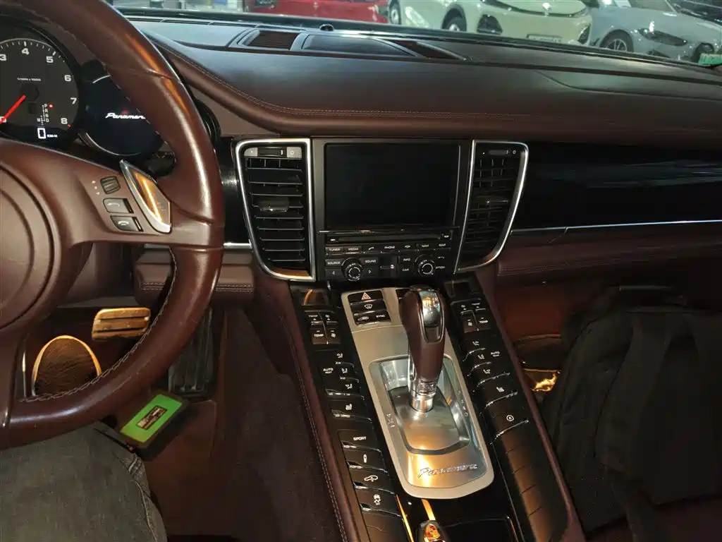 Porsche Panamera 2015 — фото 9