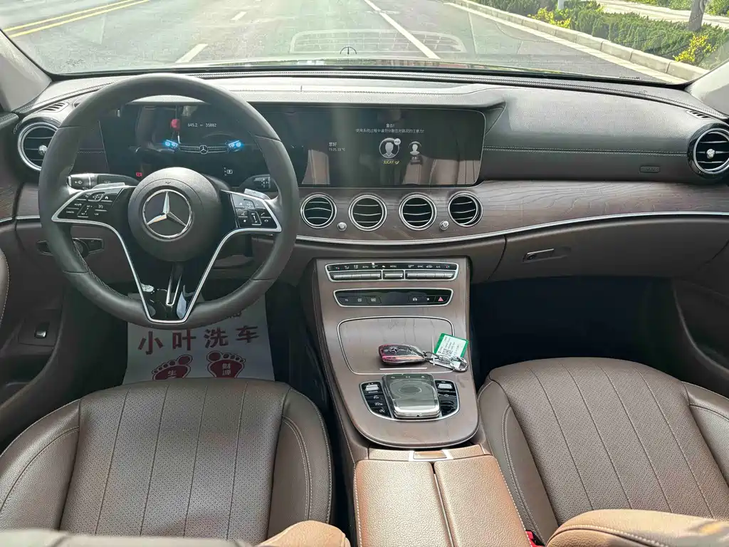 Mercedes-Benz E-Class 2023 — фото 6
