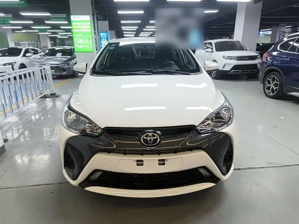 Toyota Yaris L 2019 — фото 3