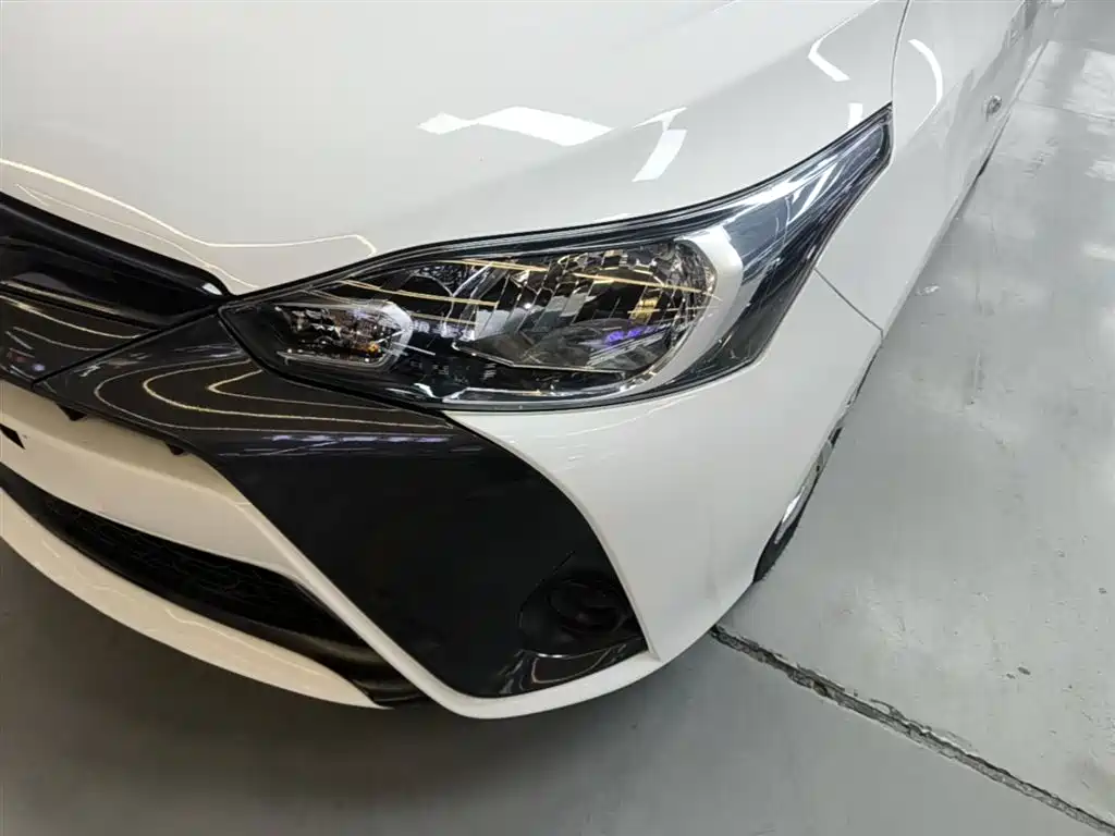 Toyota Yaris L 2019 — фото 24