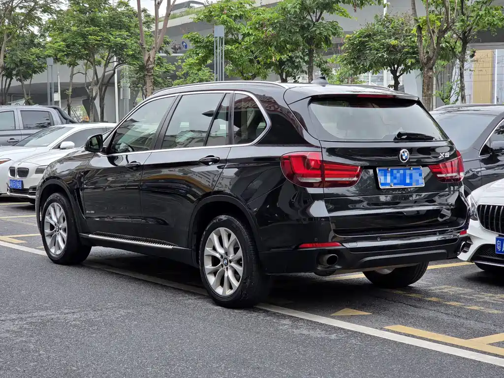BMW X5 2015 — фото 9