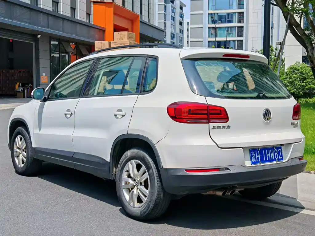 Volkswagen Tiguan 2016 — фото 18